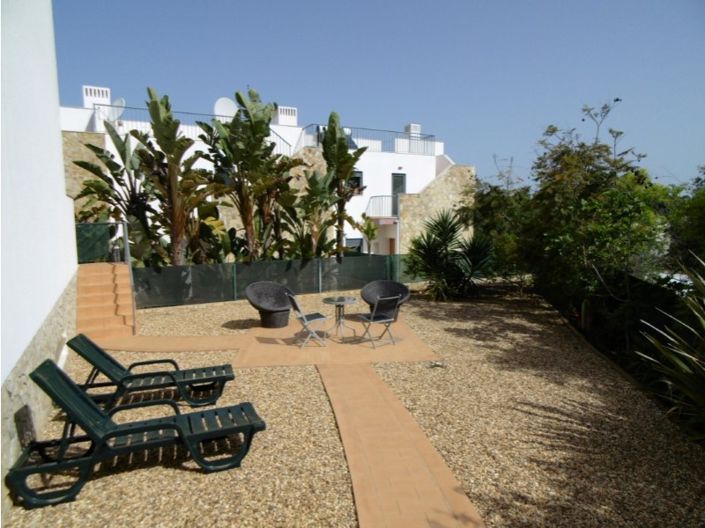 Image No.1-3 Bed House for sale