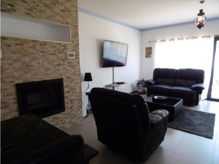 Image No.15-3 Bed House for sale