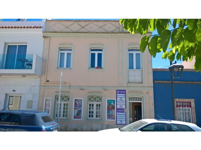 Image No.1-Commercial à vendre à Guia