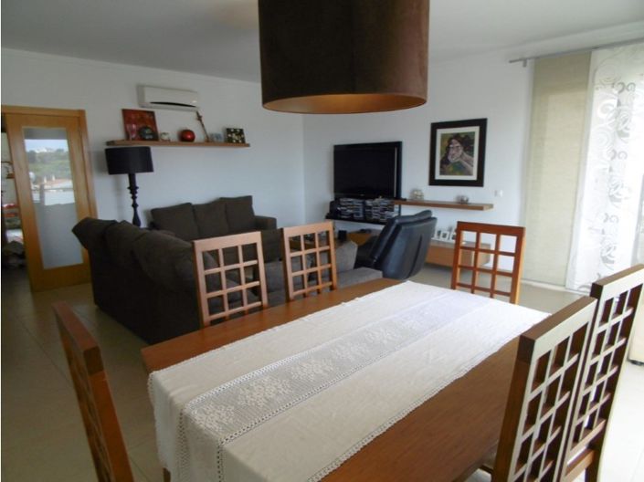 Image No.9-3 Bed Apartment for sale