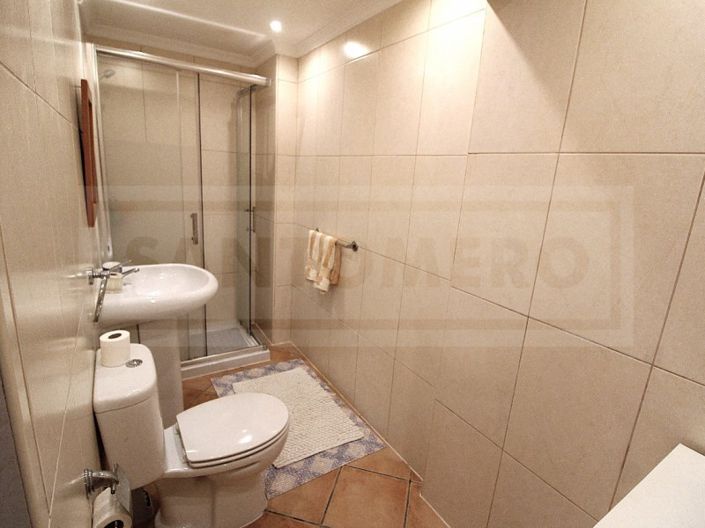 Image No.19-3 Bed House for sale