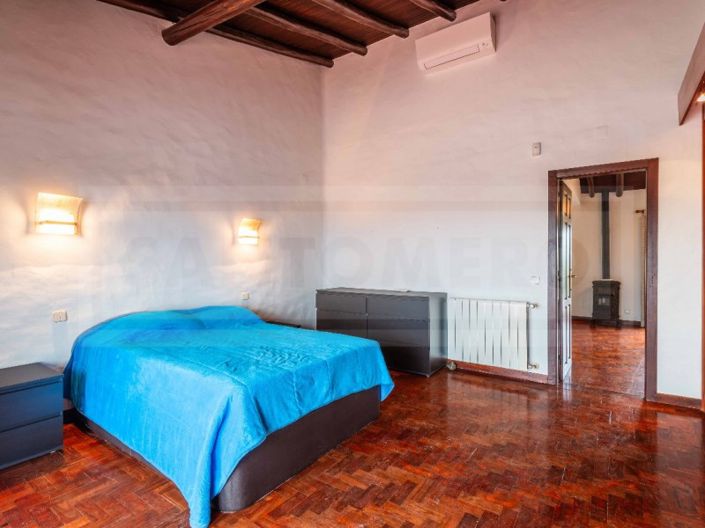 Image No.16-4 Bed House for sale