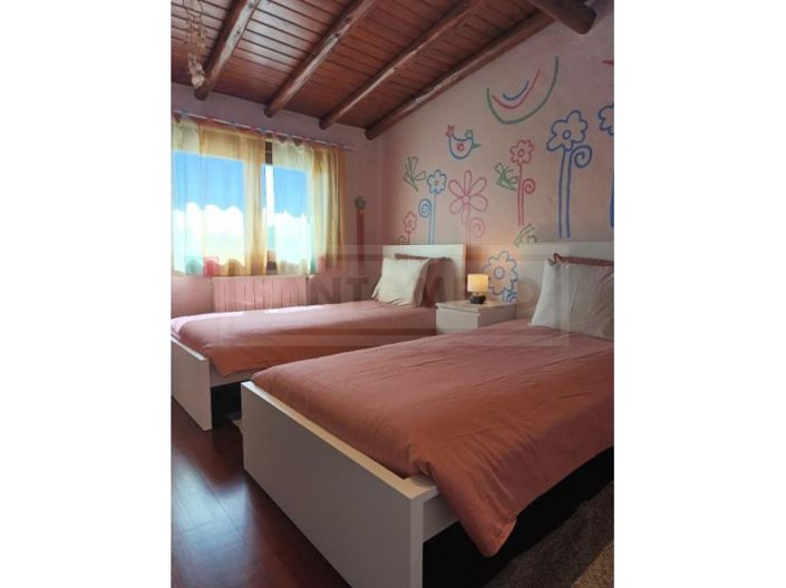 Image No.22-4 Bed House for sale