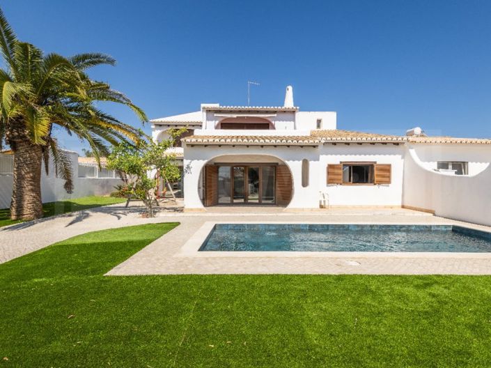 Image No.28-4 Bed House for sale