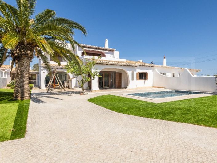 Image No.28-4 Bed House for sale