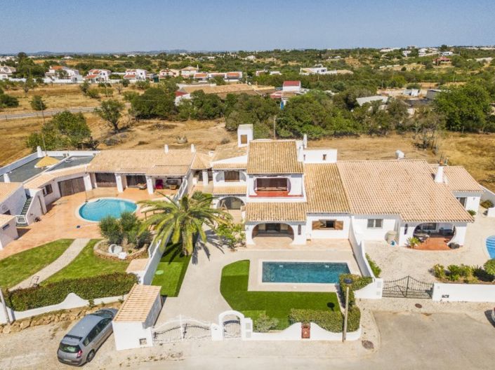 Image No.29-4 Bed House for sale