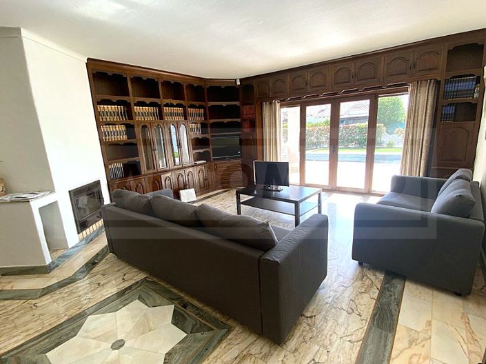 Image No.3-4 Bed House for sale