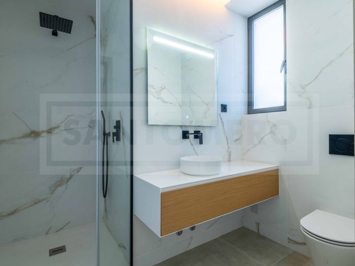 Image No.14-3 Bed House for sale