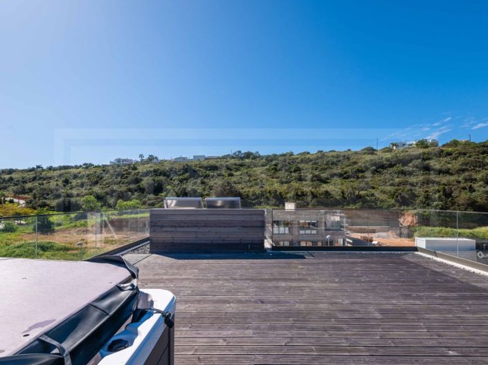 Image No.17-3 Bed House for sale