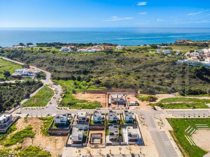 Image No.27-3 Bed House for sale