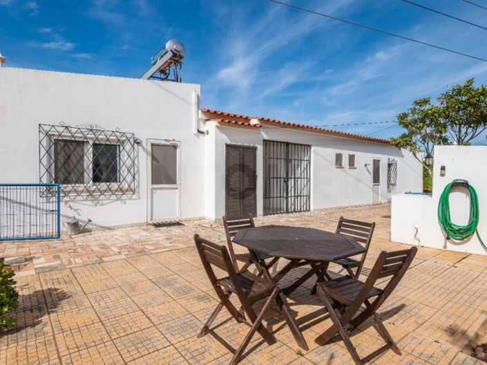 Image No.11-2 Bed House for sale