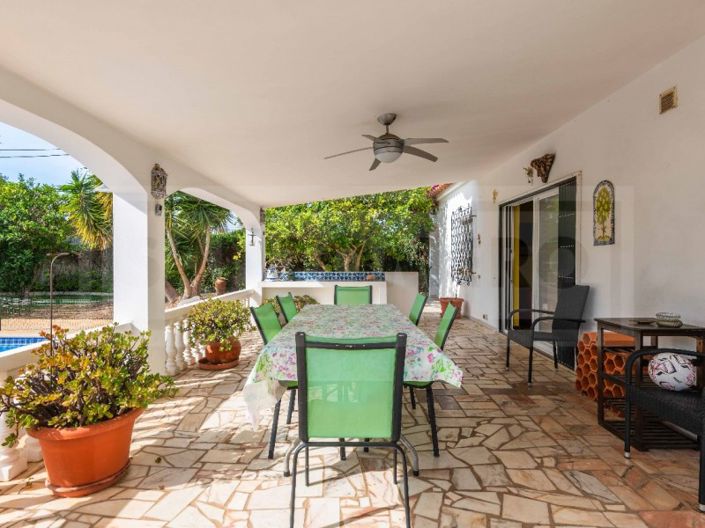 Image No.4-2 Bed House for sale