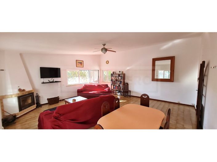 Image No.5-2 Bed House for sale