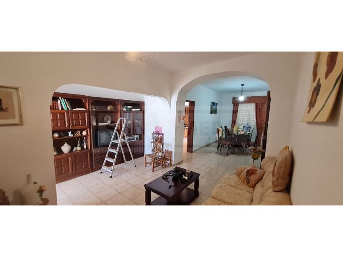 Image No.4-House for sale