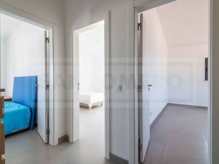 Image No.13-3 Bed House for sale