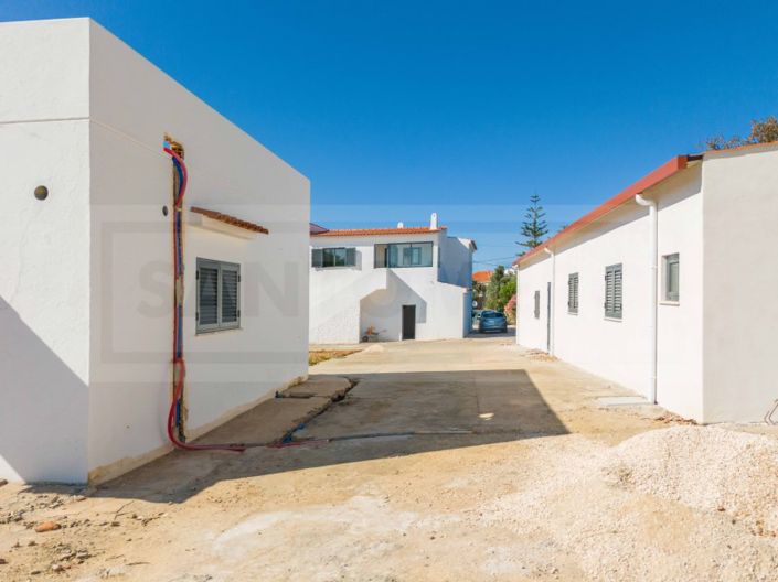 Image No.24-3 Bed House for sale