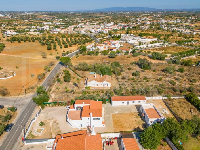 Image No.42-3 Bed House for sale