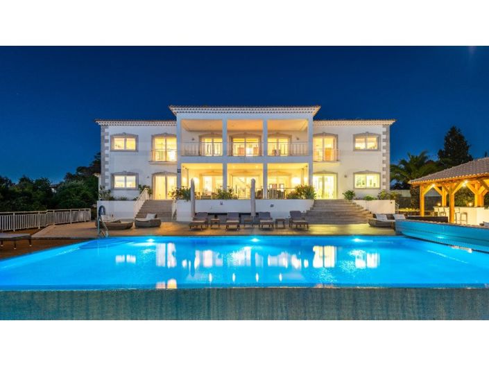 Image No.2-6 Bed House for sale