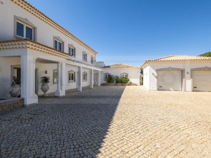 Image No.31-6 Bed House for sale