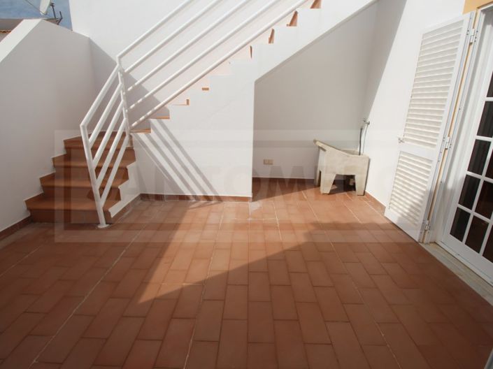 Image No.21-3 Bed House for sale