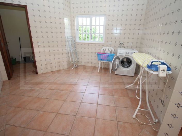 Image No.25-3 Bed House for sale