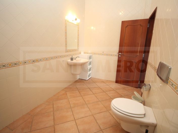 Image No.27-3 Bed House for sale