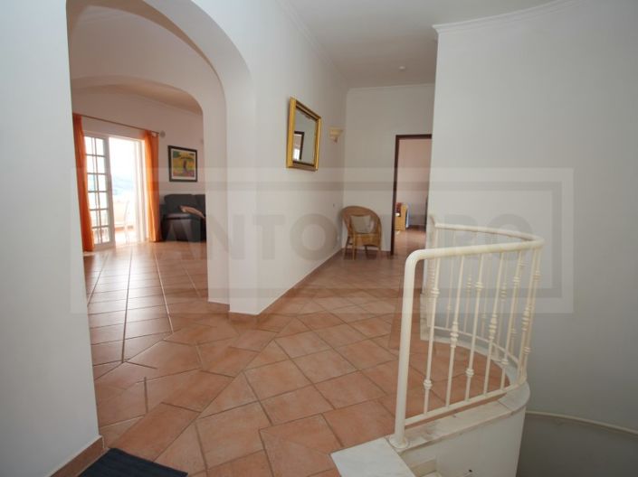 Image No.8-3 Bed House for sale