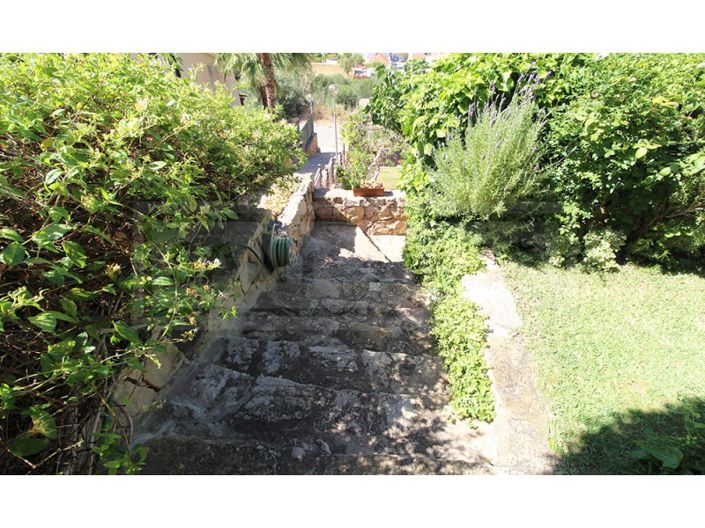 Image No.11-4 Bed House for sale