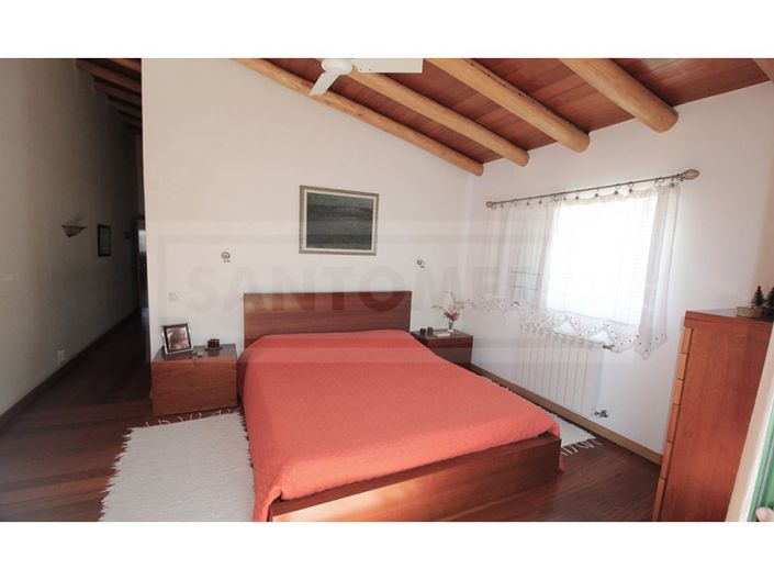 Image No.20-4 Bed House for sale