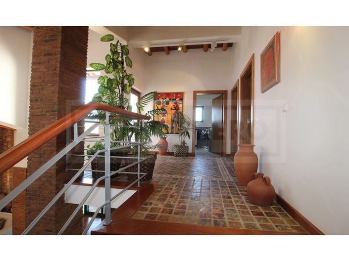 Image No.22-4 Bed House for sale