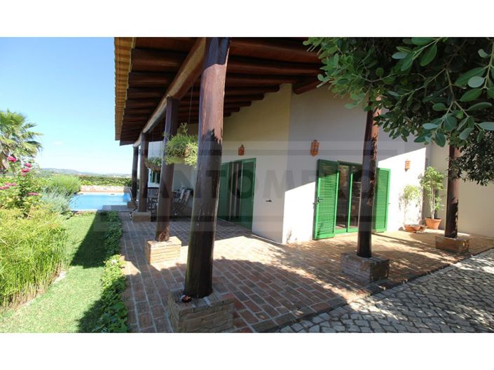 Image No.3-4 Bed House for sale