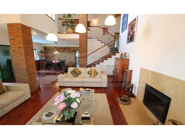 Image No.36-4 Bed House for sale