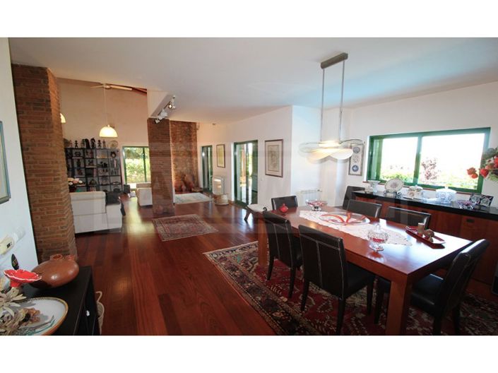 Image No.37-4 Bed House for sale