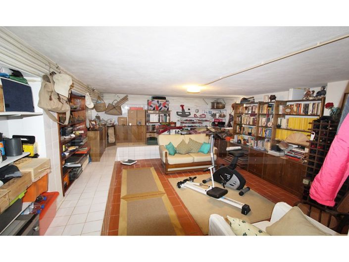 Image No.45-4 Bed House for sale