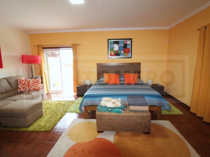 Image No.16-5 Bed House for sale