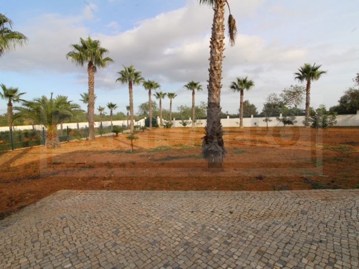 Image No.30-5 Bed House for sale