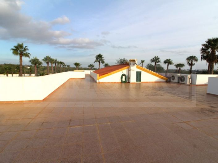 Image No.32-5 Bed House for sale