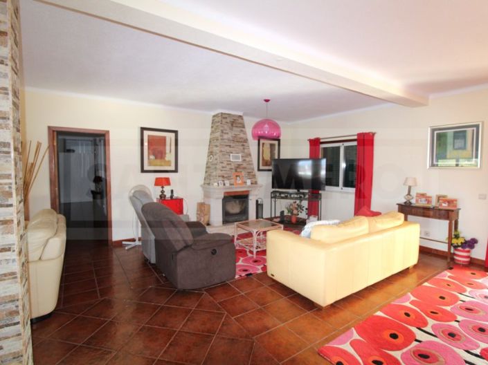 Image No.4-5 Bed House for sale