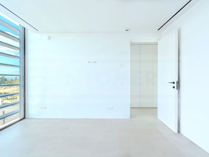 Image No.14-1 Bed House for sale