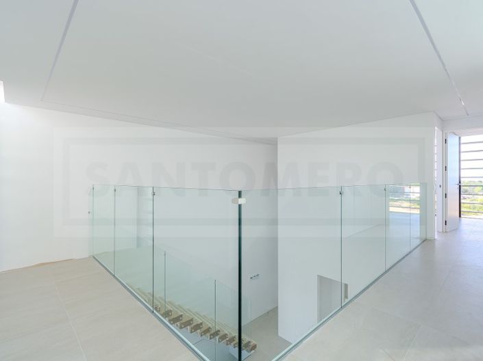 Image No.18-1 Bed House for sale