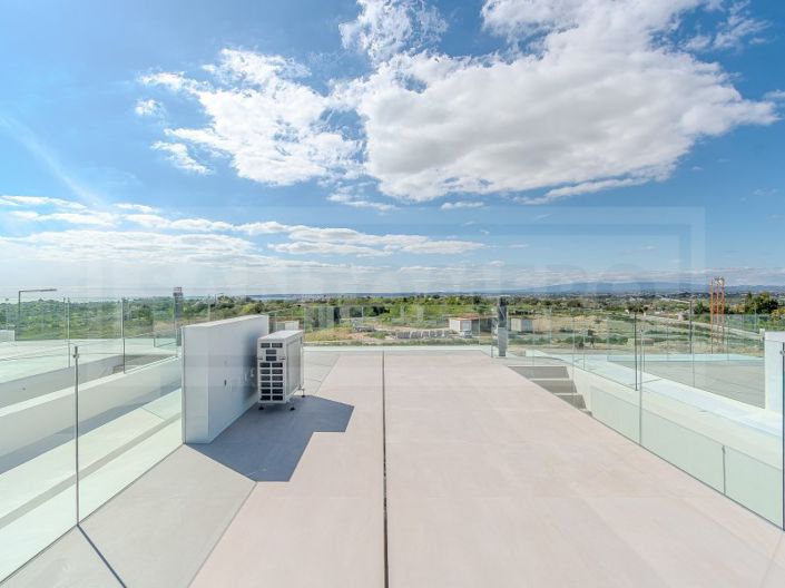 Image No.28-1 Bed House for sale