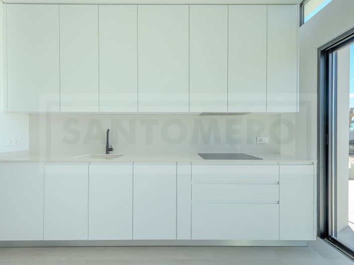 Image No.8-1 Bed House for sale