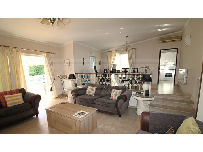 Image No.8-Maison de 3 chambres à vendre à Albufeira