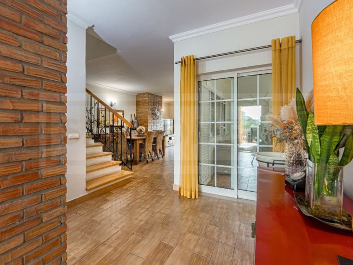 Image No.13-4 Bed House for sale