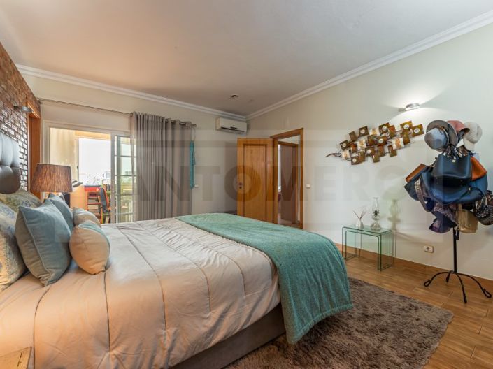 Image No.23-4 Bed House for sale