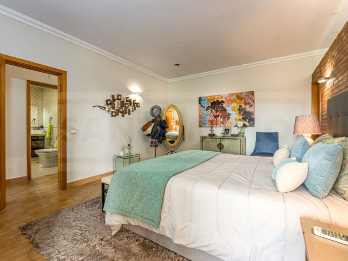 Image No.24-4 Bed House for sale