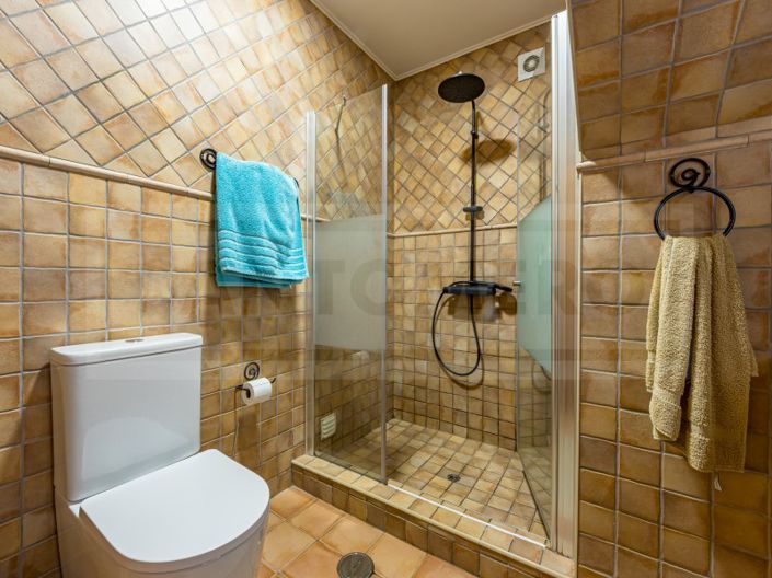 Image No.27-4 Bed House for sale