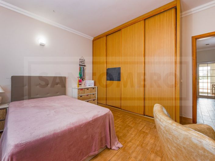 Image No.41-4 Bed House for sale