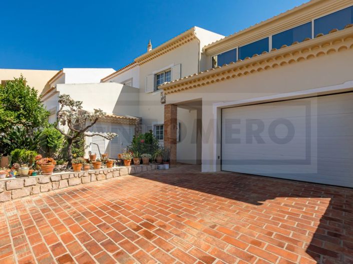 Image No.47-4 Bed House for sale