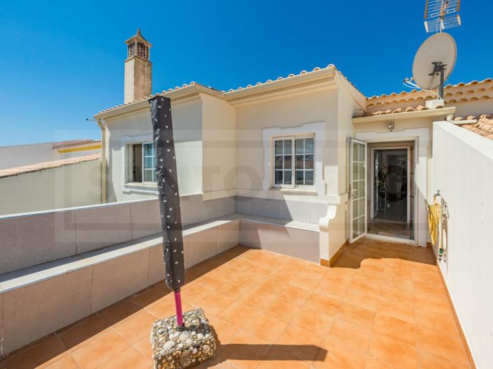 Image No.61-4 Bed House for sale